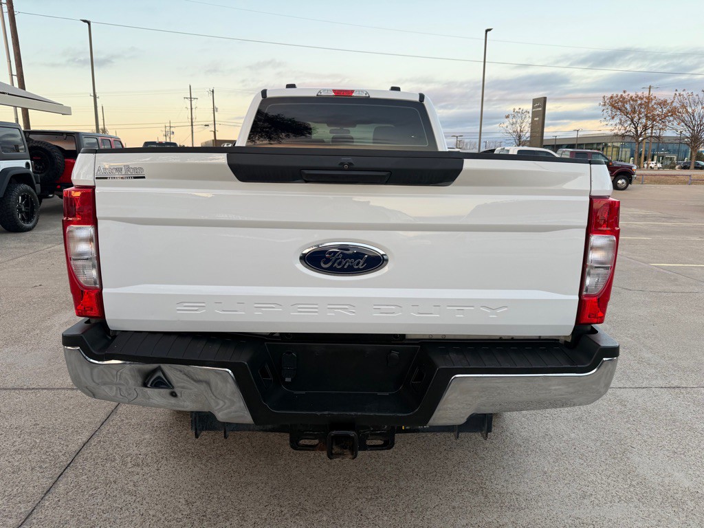 2022 Ford F-350 Image 6