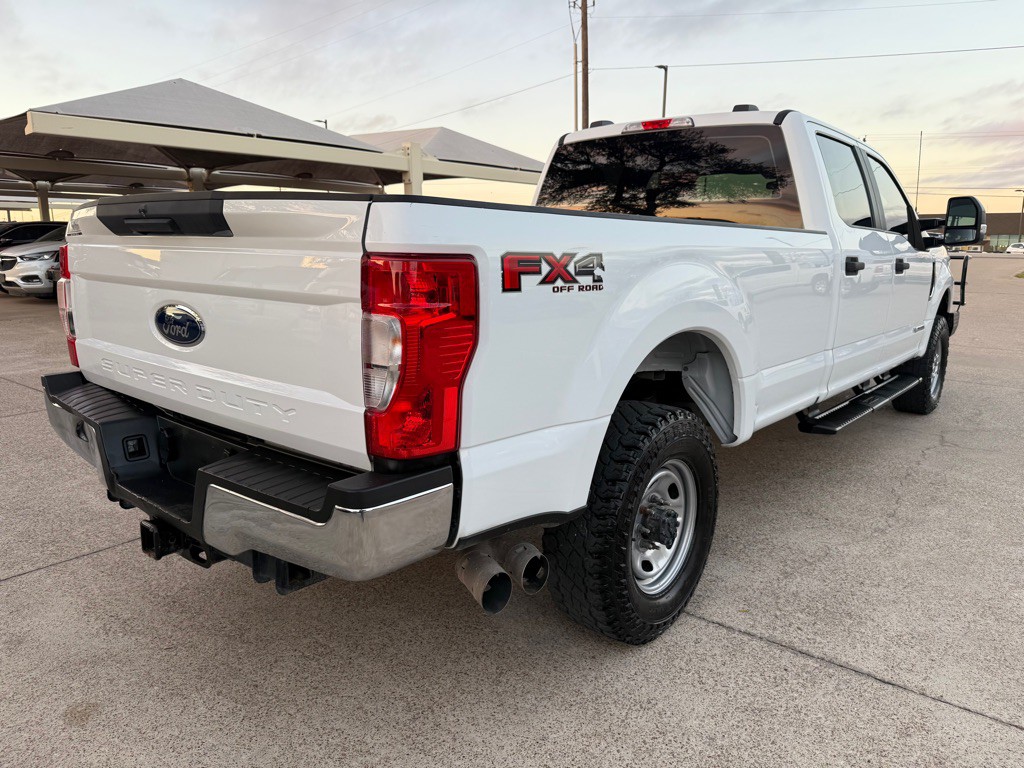 2022 Ford F-350 Image 7