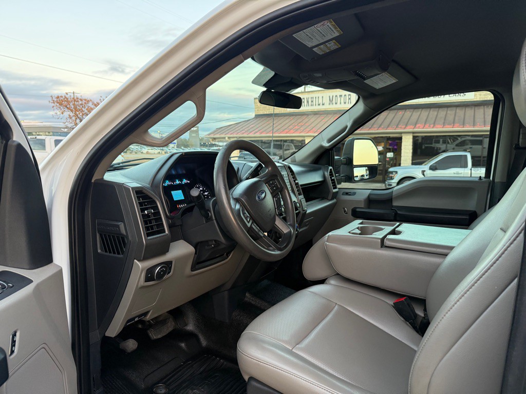 2022 Ford F-350 Image 13