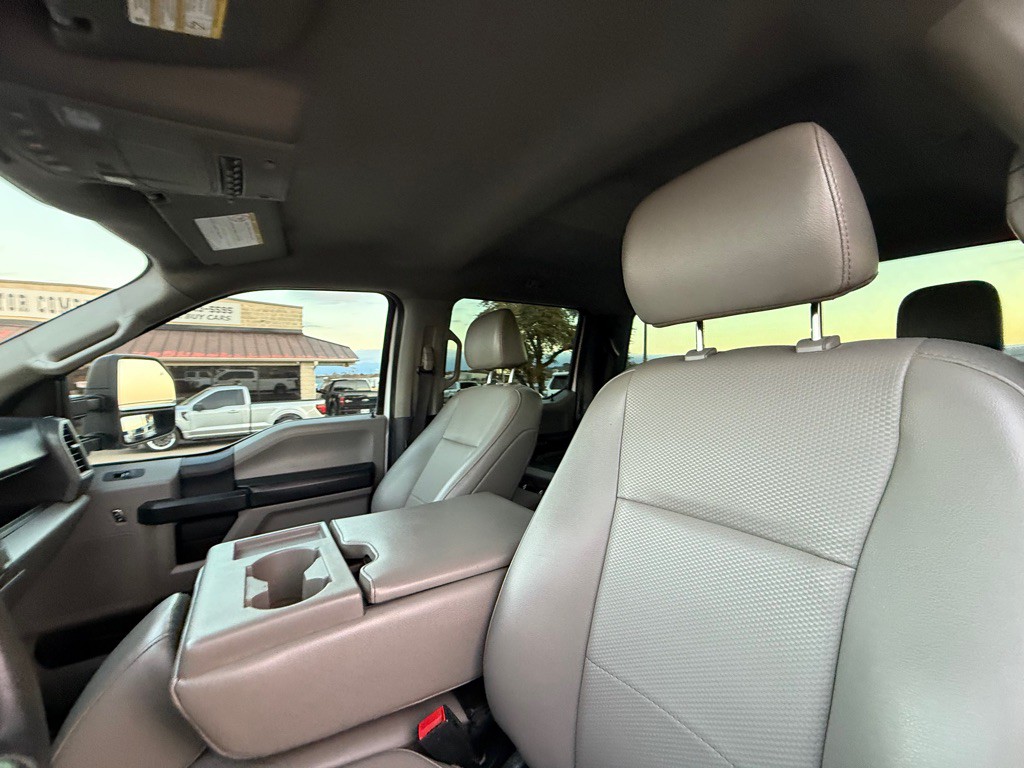 2022 Ford F-350 Image 17