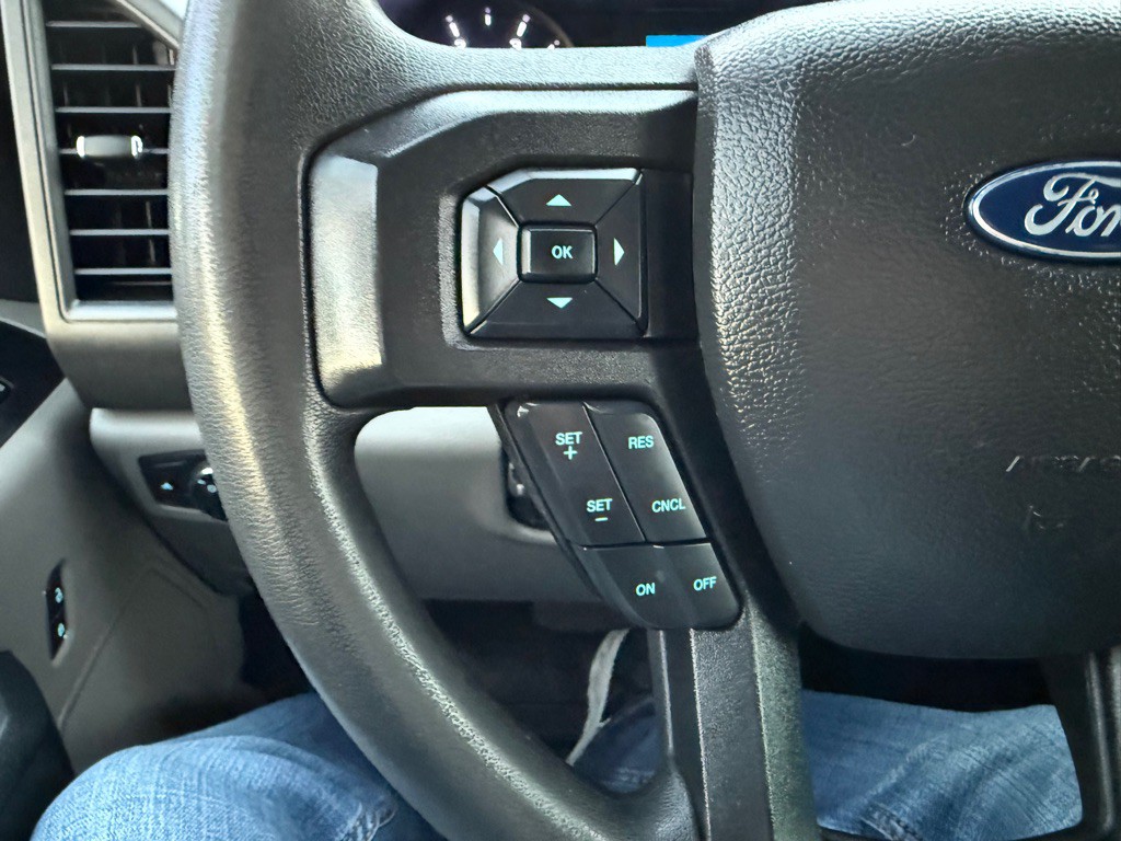 2022 Ford F-350 Image 25