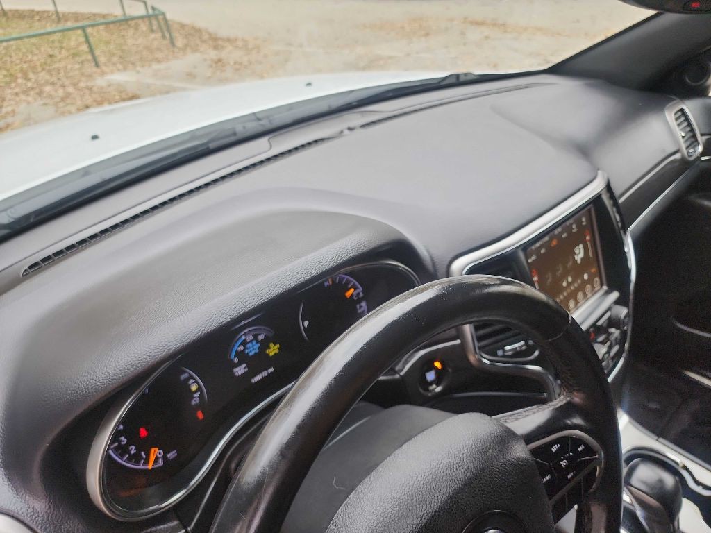 2018 Jeep Grand Cherokee Image 23