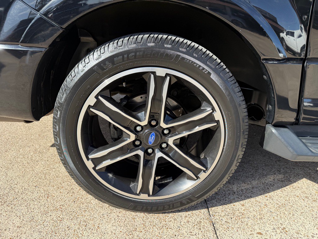 2016 Ford Expedition Image 11