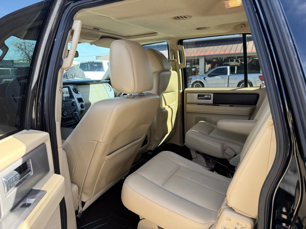 2016 Ford Expedition Image 13