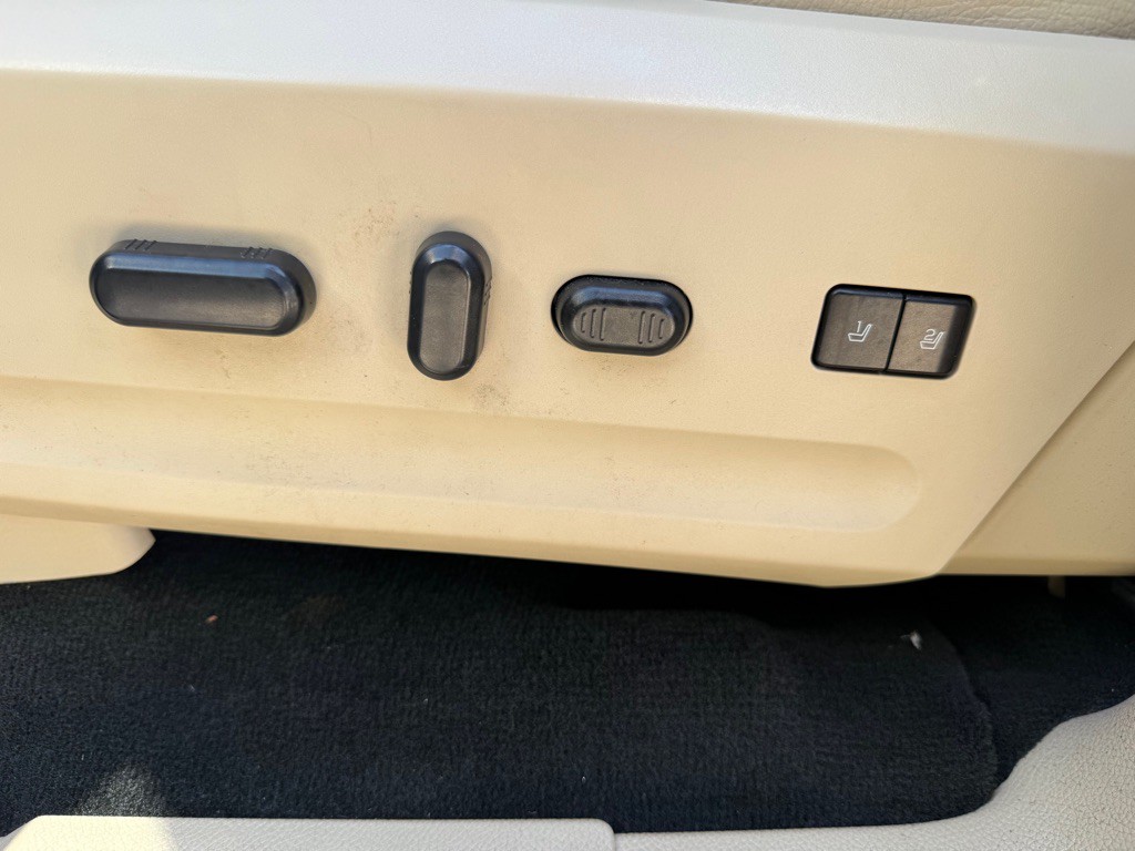 2016 Ford Expedition Image 19