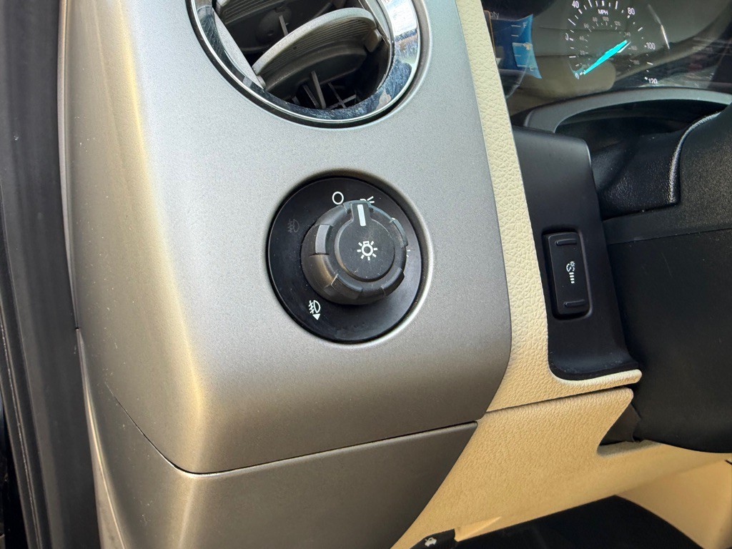 2016 Ford Expedition Image 20