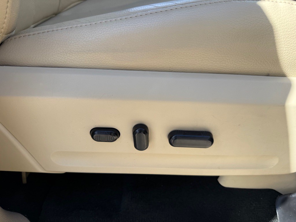 2016 Ford Expedition Image 25