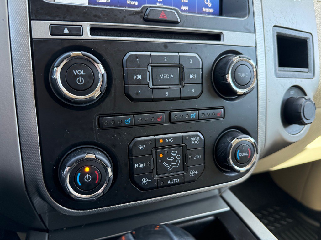 2016 Ford Expedition Image 33