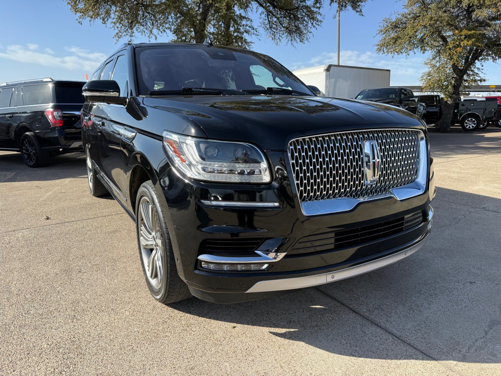 2018 Lincoln Navigator Image 1