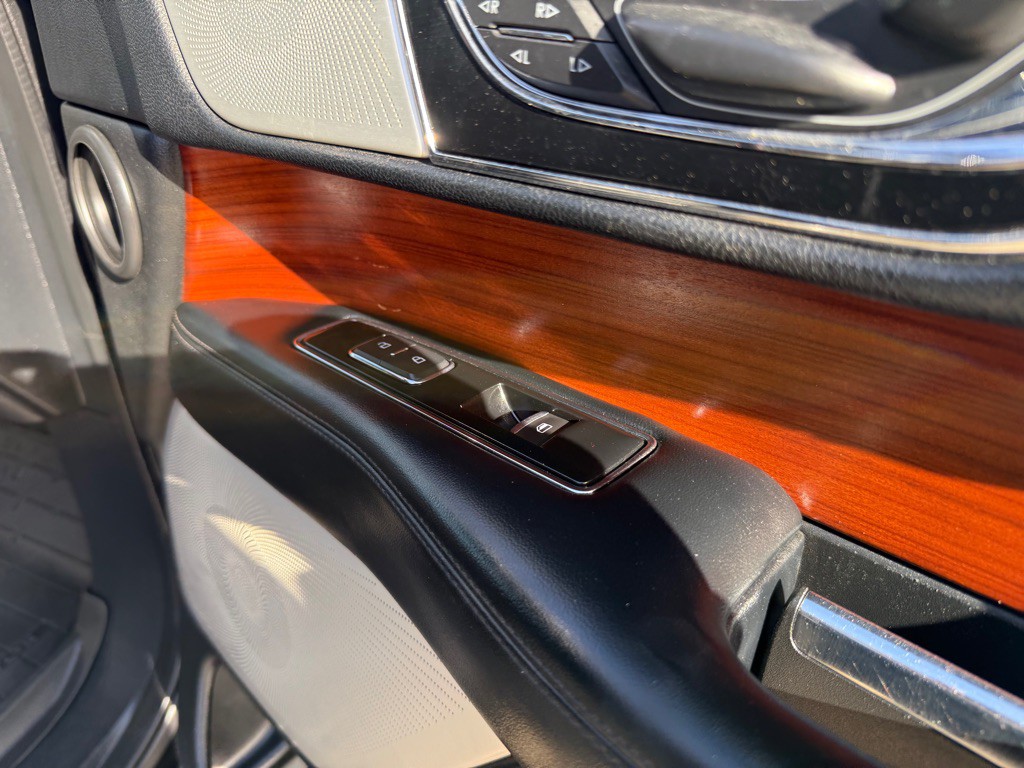 2018 Lincoln Navigator Image 30