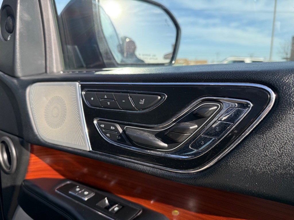 2018 Lincoln Navigator Image 31