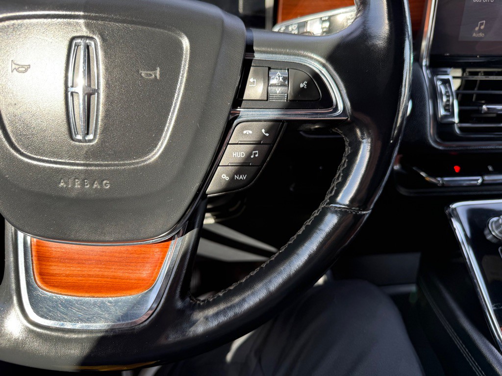 2018 Lincoln Navigator Image 36