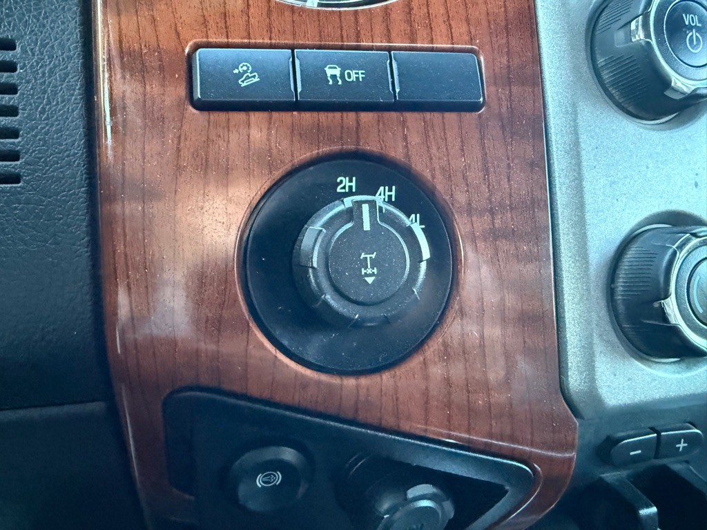 2016 Ford F-250 Image 30