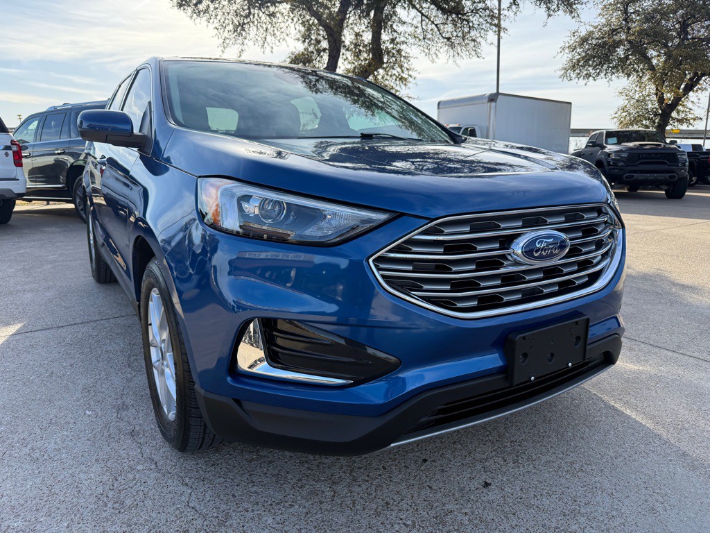 2022 Ford Edge Image 1