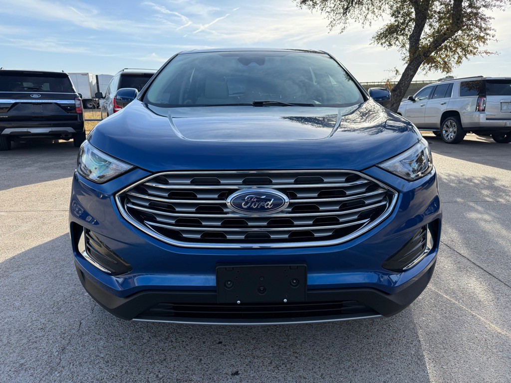 2022 Ford Edge Image 2