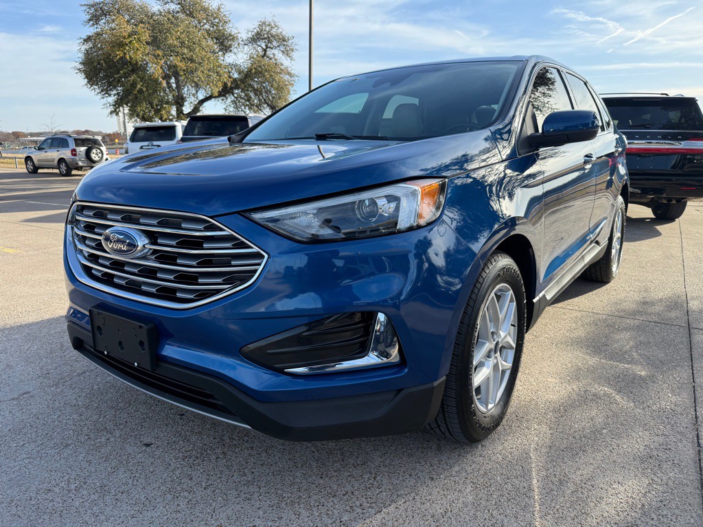 2022 Ford Edge Image 3