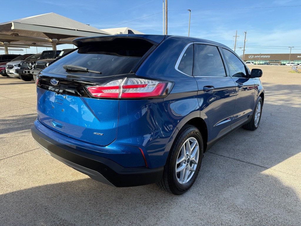 2022 Ford Edge Image 7