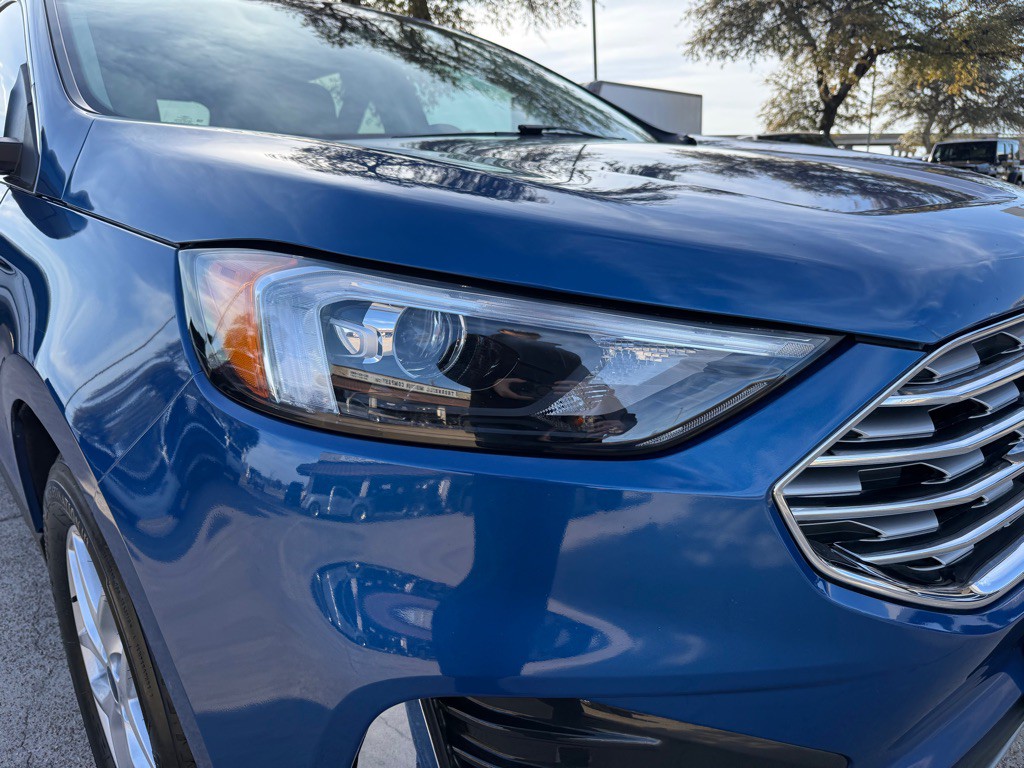 2022 Ford Edge Image 9