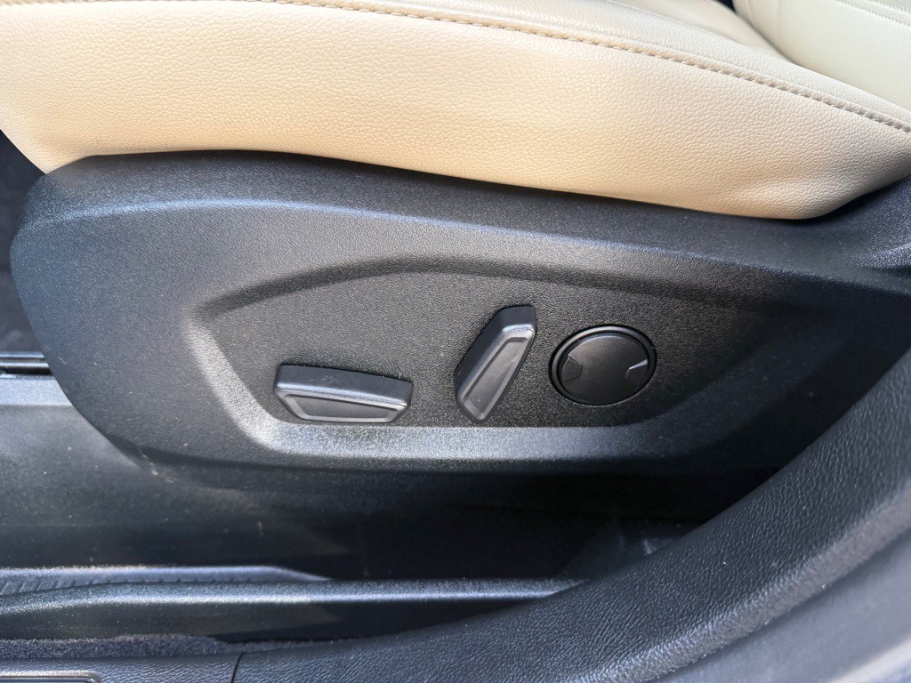 2022 Ford Edge Image 19