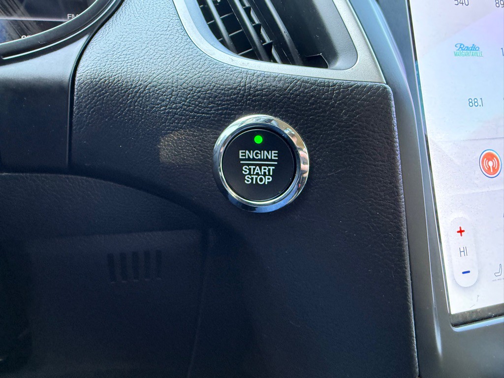 2022 Ford Edge Image 31