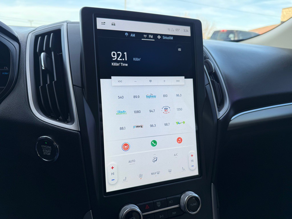 2022 Ford Edge Image 33