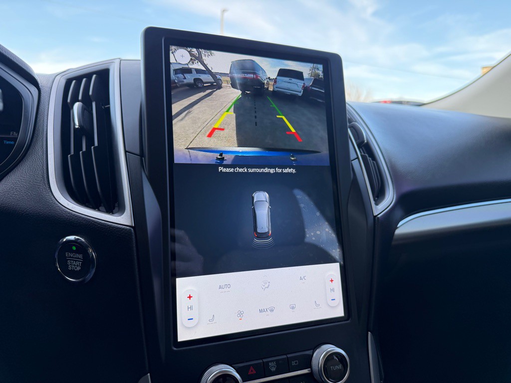 2022 Ford Edge Image 34