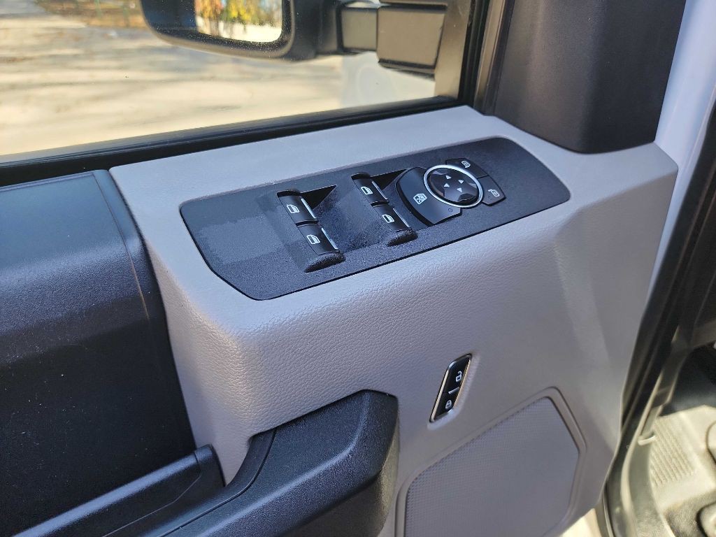 2017 Ford F-250 Image 20