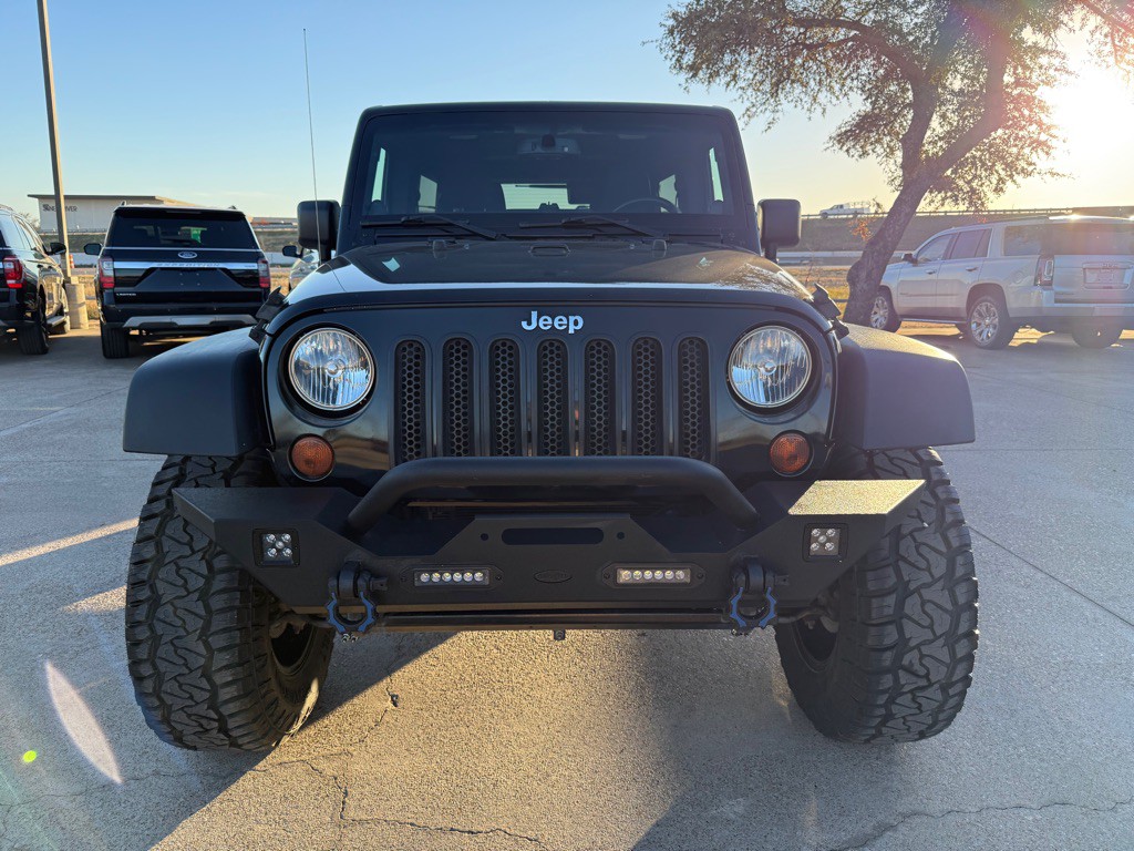 2013 Jeep Wrangler Unlimited Image 2