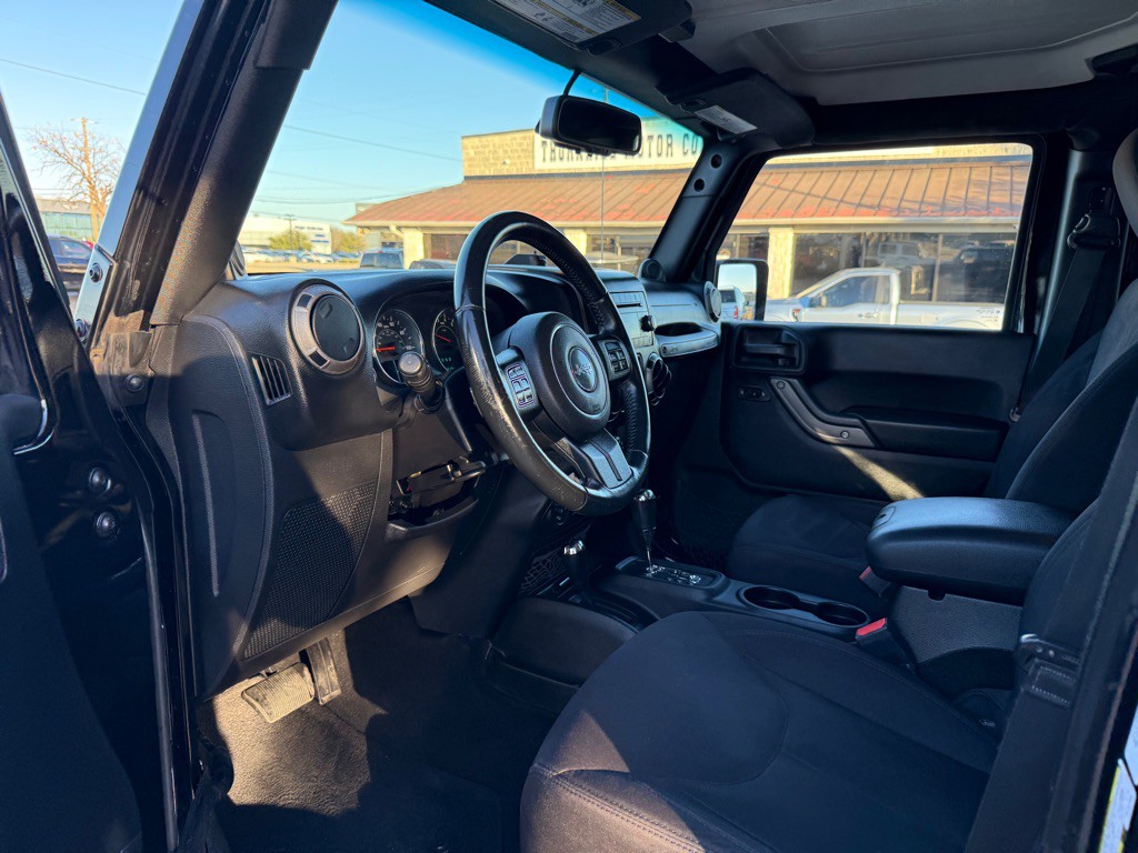 2013 Jeep Wrangler Unlimited Image 13