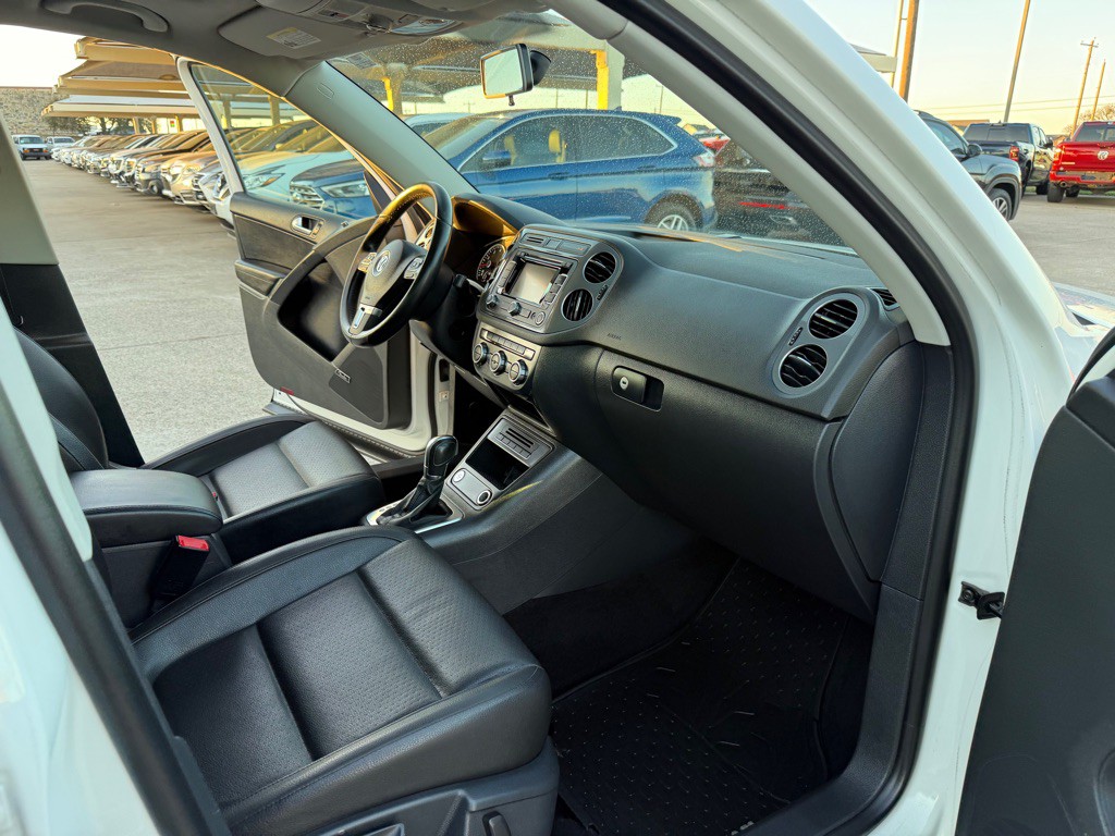 2014 Volkswagen Tiguan Image 16