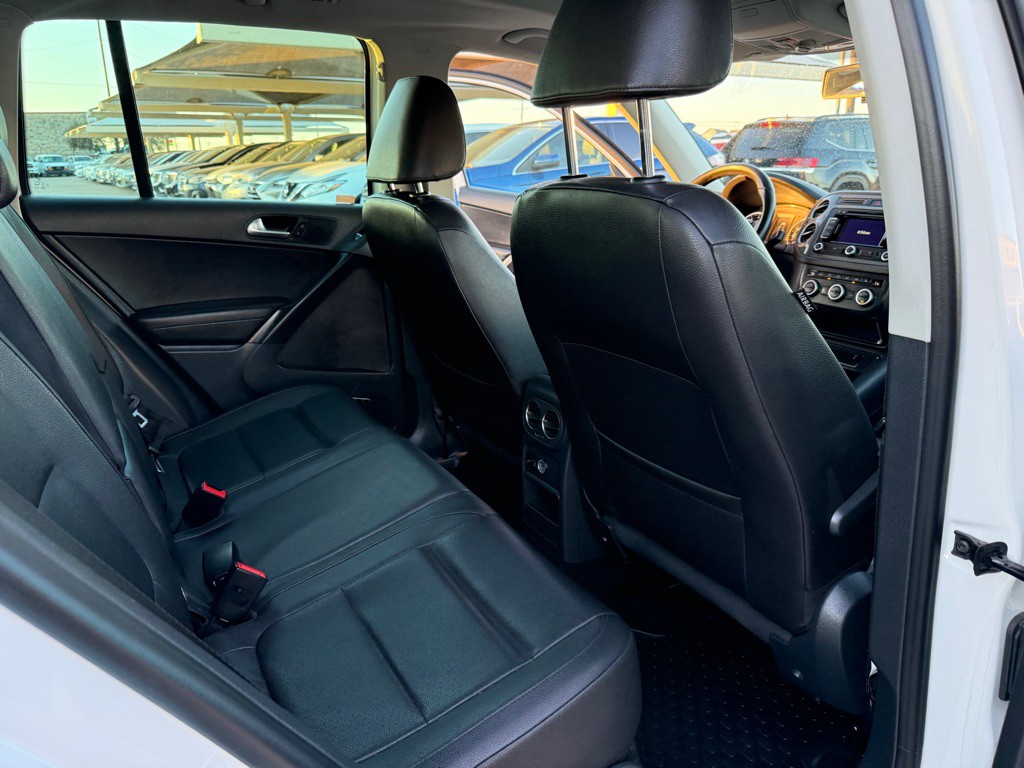2014 Volkswagen Tiguan Image 17