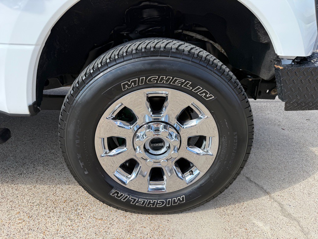 2022 Ford F-250 Image 13