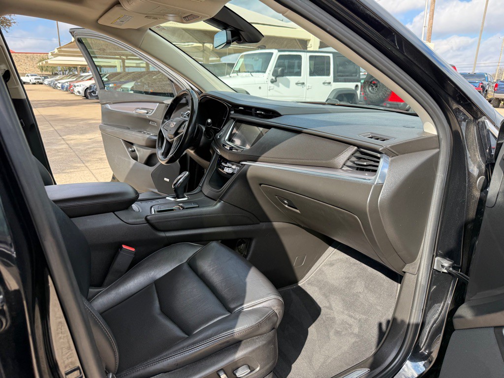 2018 Cadillac XT5 Image 16