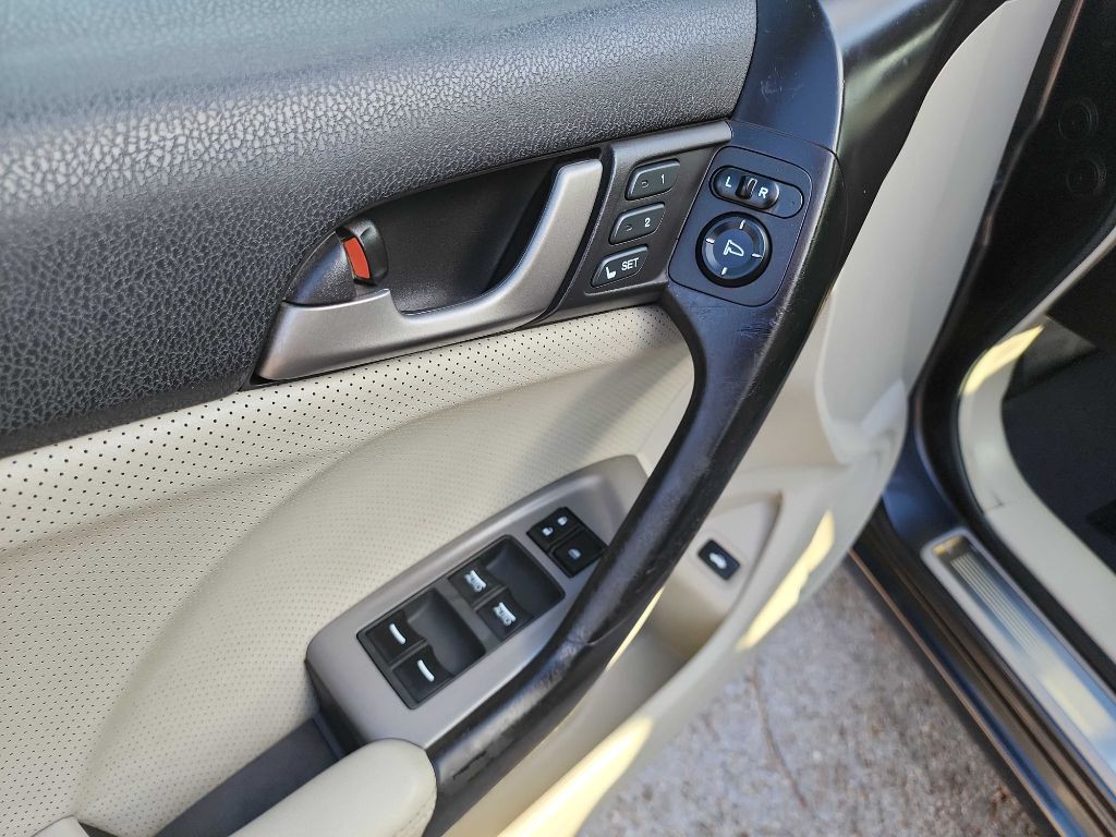 2010 Acura TSX Image 13