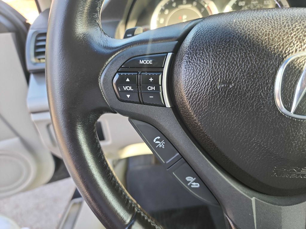 2010 Acura TSX Image 16