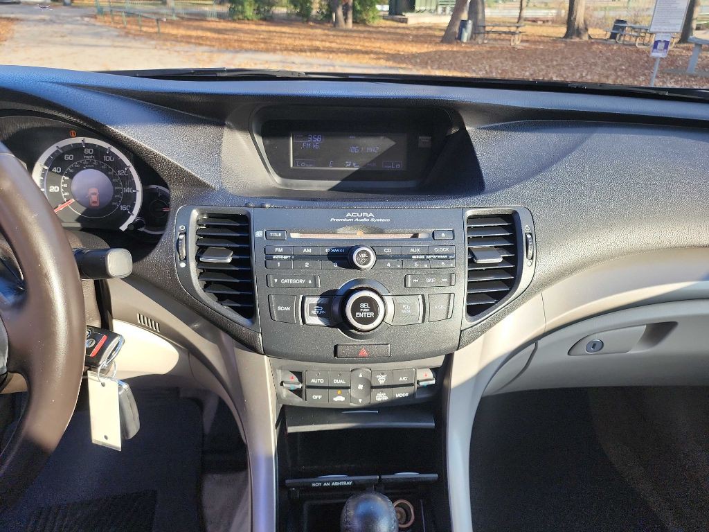 2010 Acura TSX Image 19