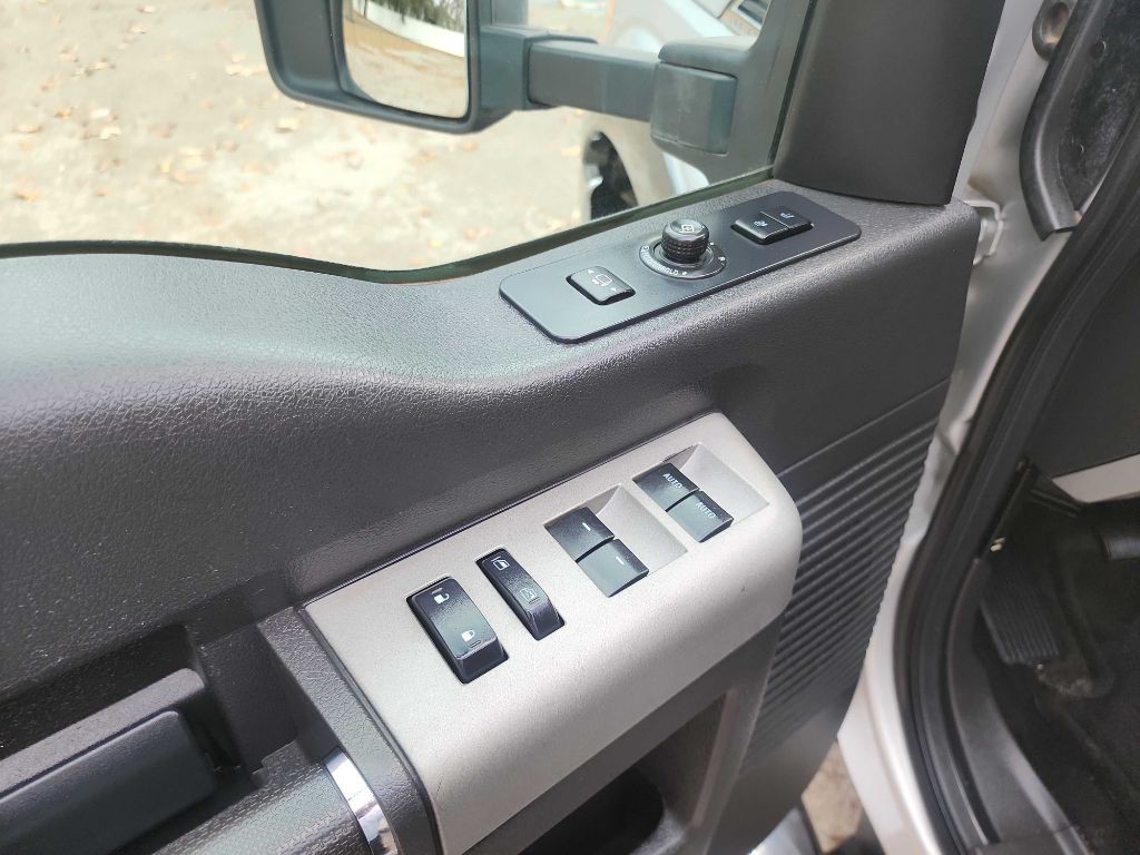 2016 Ford F-250 Image 18