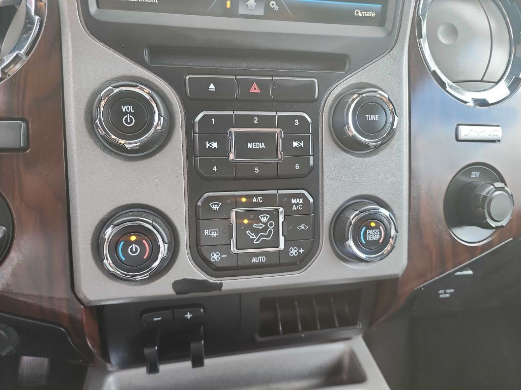 2016 Ford F-250 Image 29