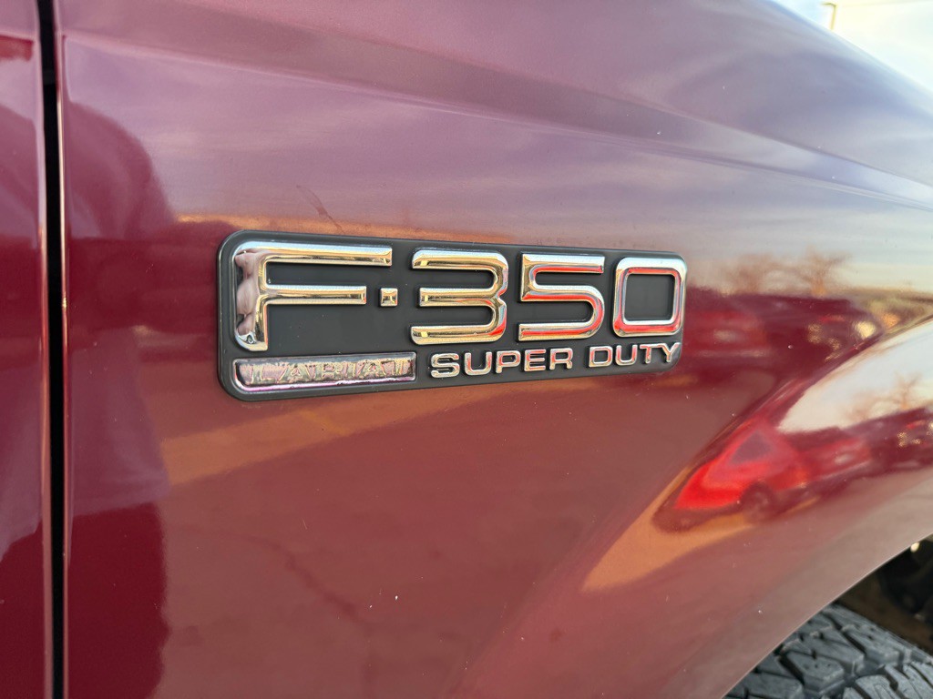 2004 Ford F-350 Image 10