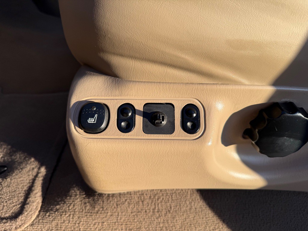 2004 Ford F-350 Image 20