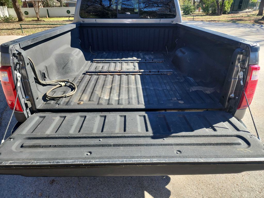 2011 Ford F-250 Image 8