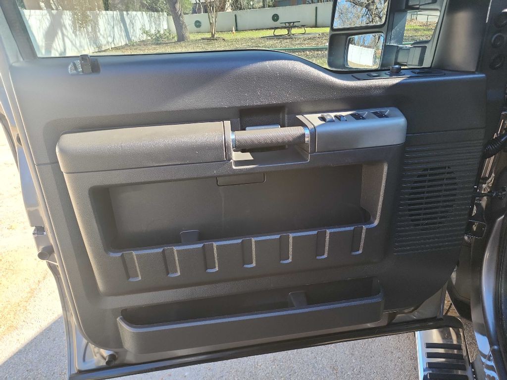 2011 Ford F-250 Image 17
