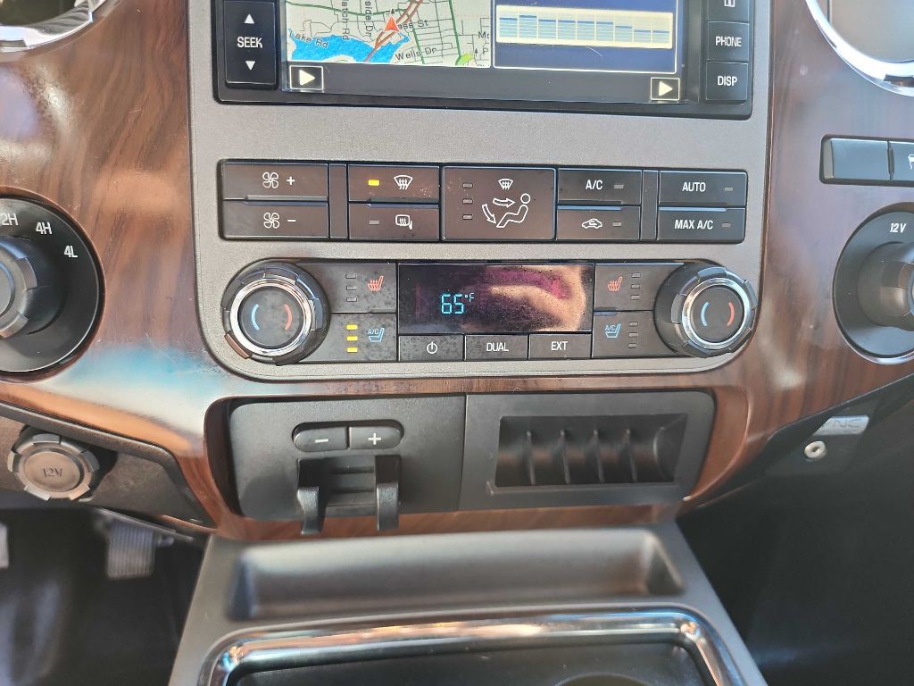 2011 Ford F-250 Image 28