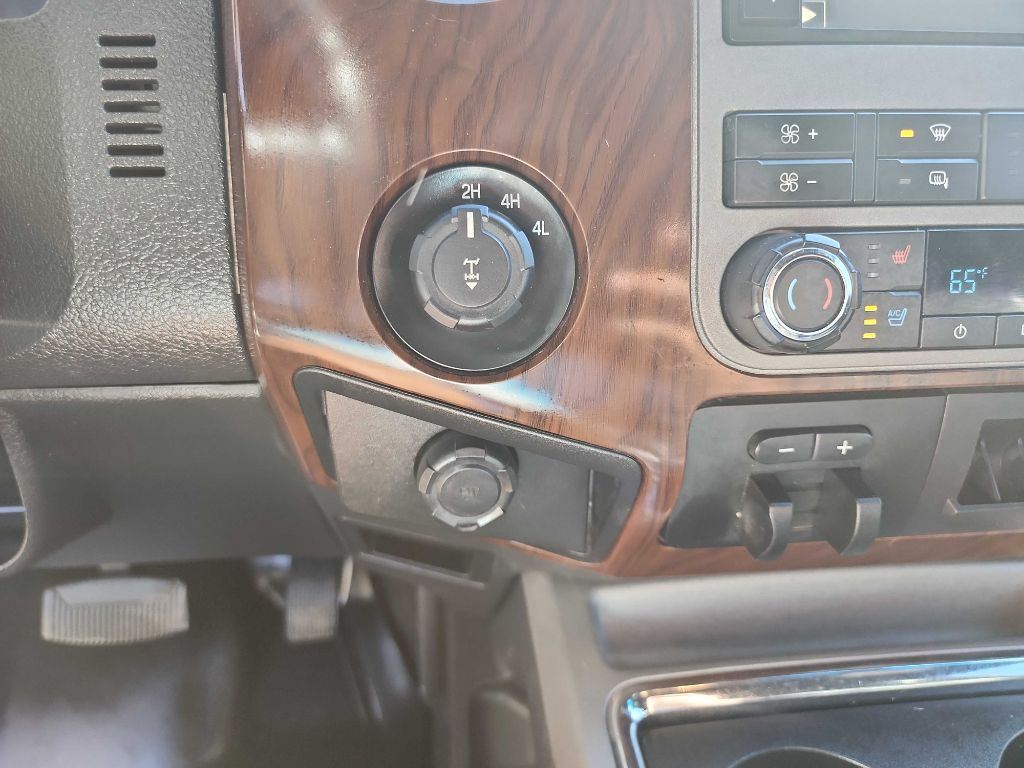 2011 Ford F-250 Image 29