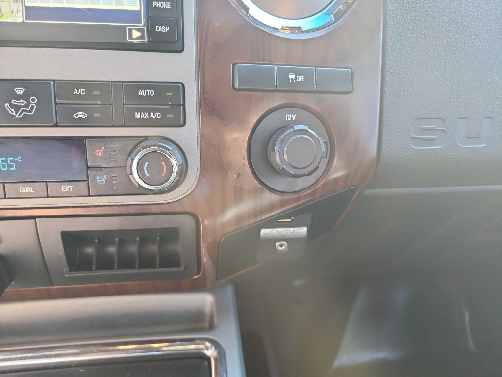 2011 Ford F-250 Image 31