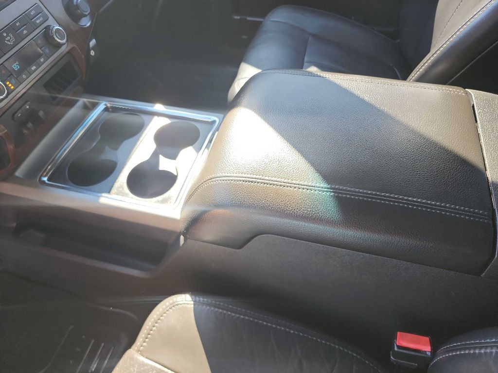 2011 Ford F-250 Image 32