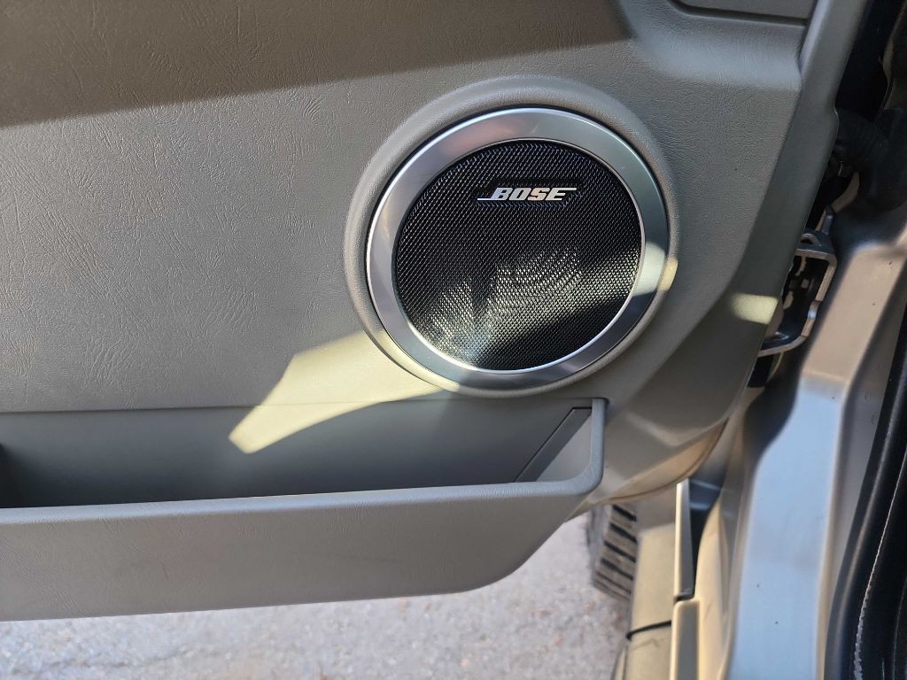 2005 HUMMER H2 Image 17