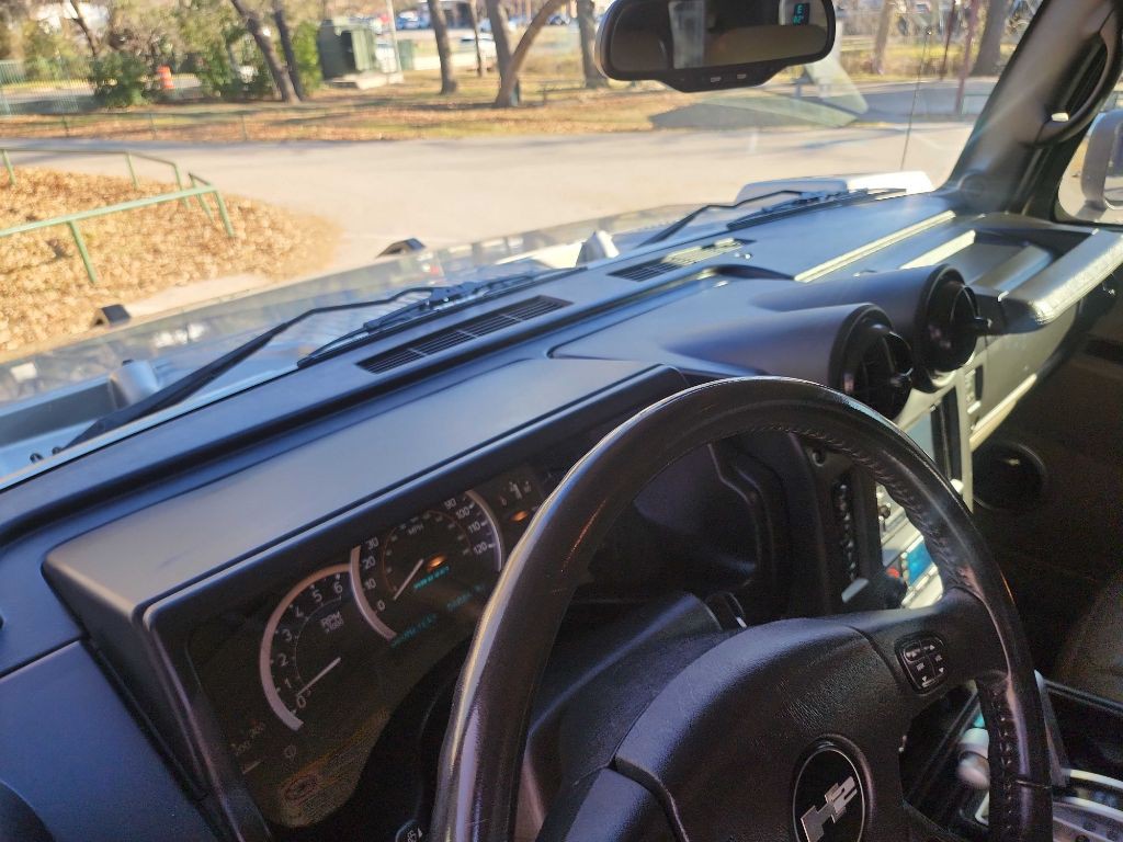 2005 HUMMER H2 Image 24