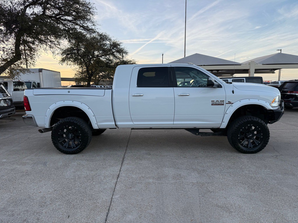 2017 RAM 3500 Image 8