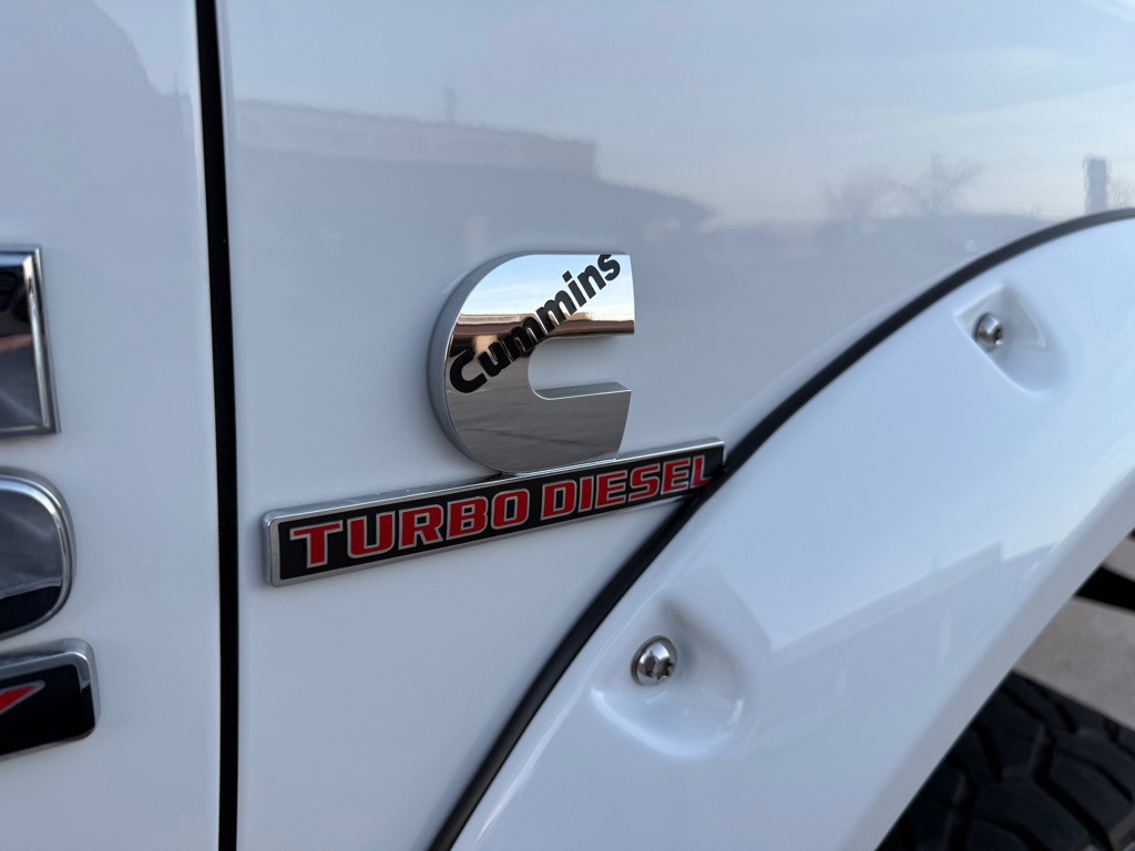 2017 RAM 3500 Image 14